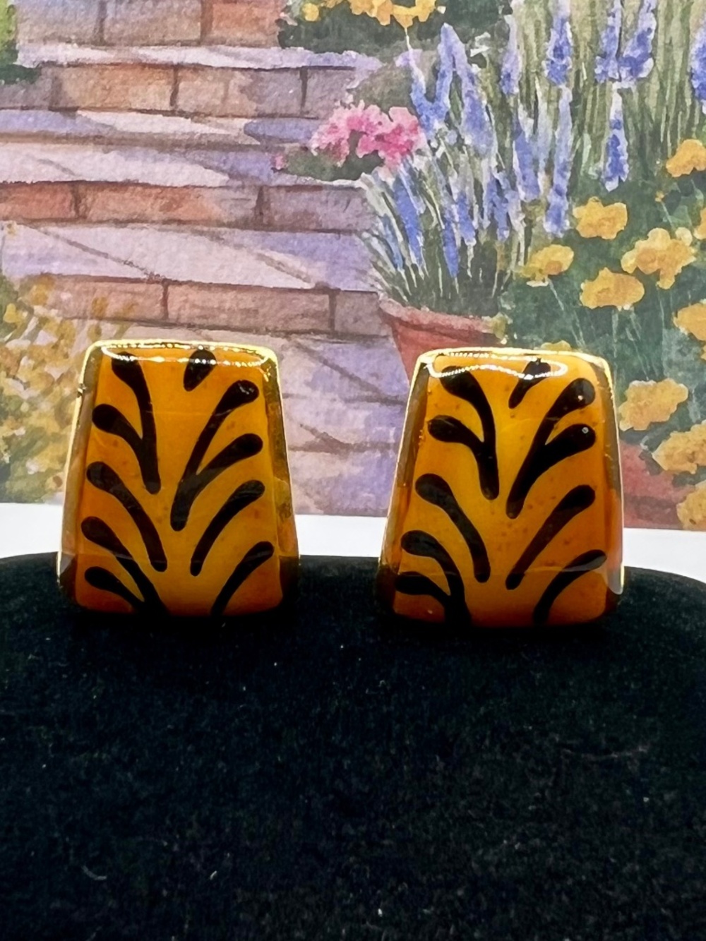 SALE 3/$20**Tiger Enamel CLIP Earrings